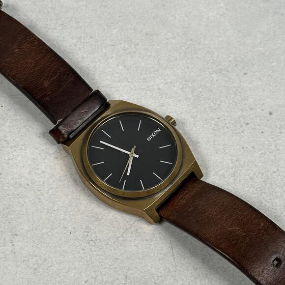 Nixon Time Teller Minimal Watch 37mm 100M Japan Movement Leather New Battery - Picture 1 of 12